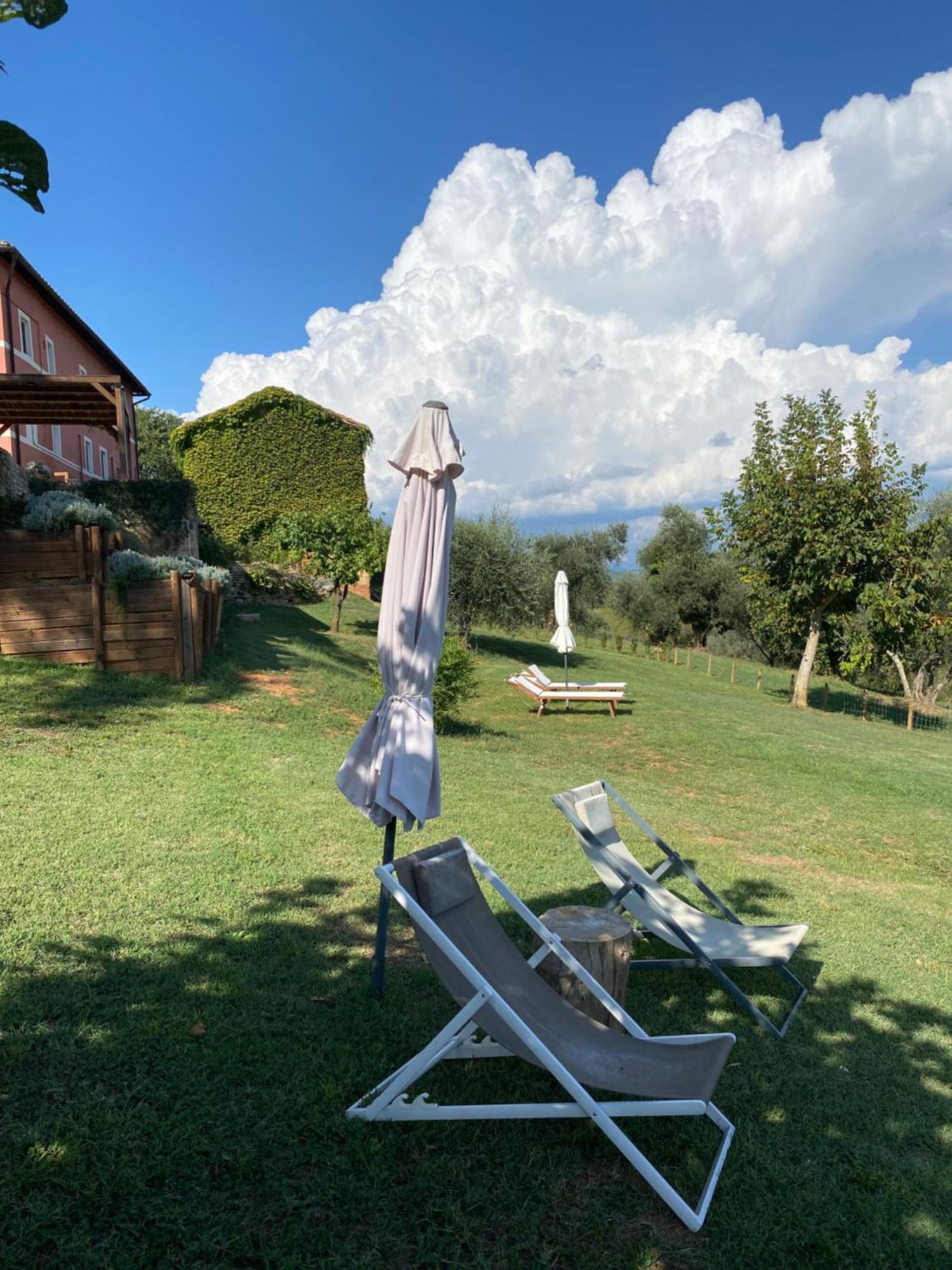 Palazzo Del Papa Country Suites Siena Eksteriør bilde